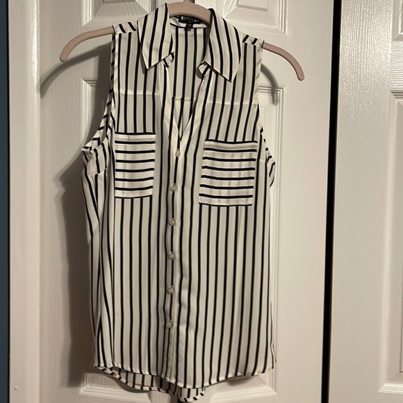 Express Tops - Express sleeveless button down Portofino shirt black and white stripes size XS